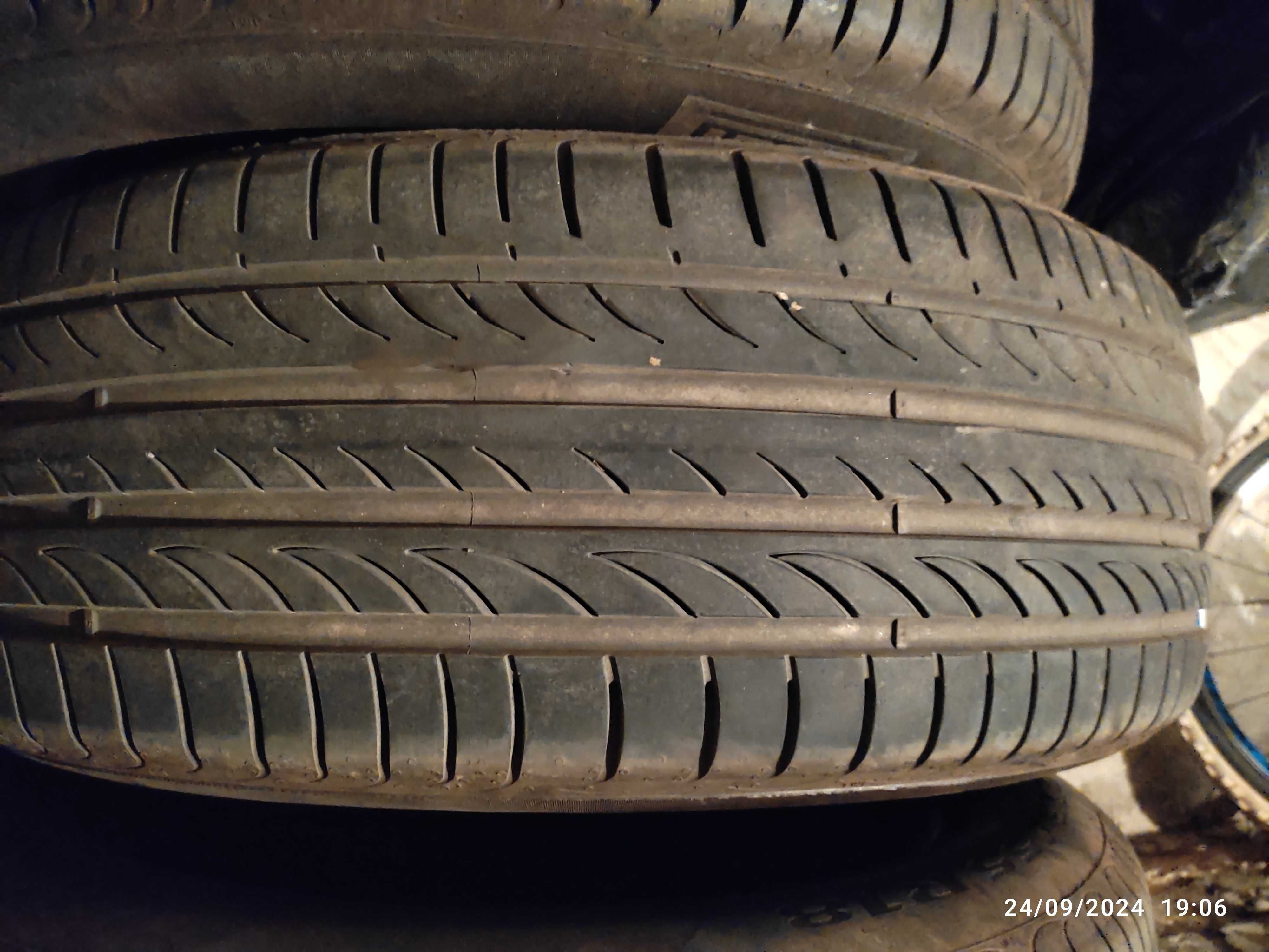 Гуми PIRELLI 225/55 R18 98v летни 4 бр.
