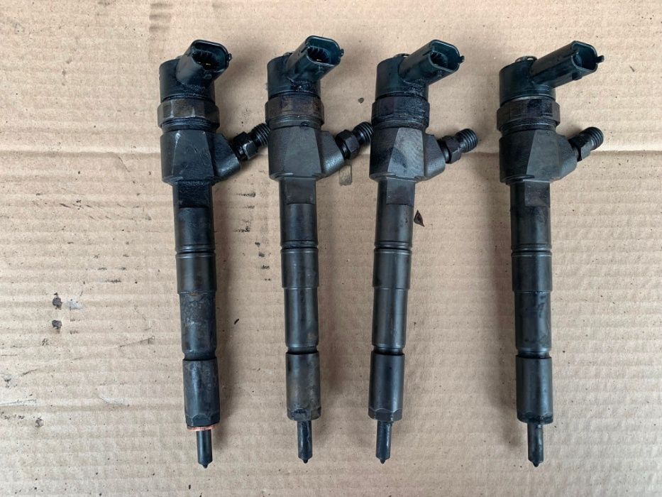 Injectoare Alfa Romeo 159 1.9 JTD Cod: 0445110 243
