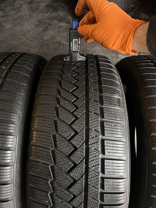 4 anvelope iarna ca NOI 215/50/18 , Continental , 7.8 mm