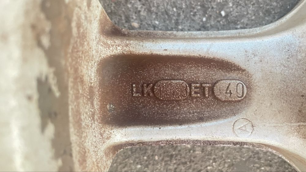 Джанти с гуми 5х114.3 R15