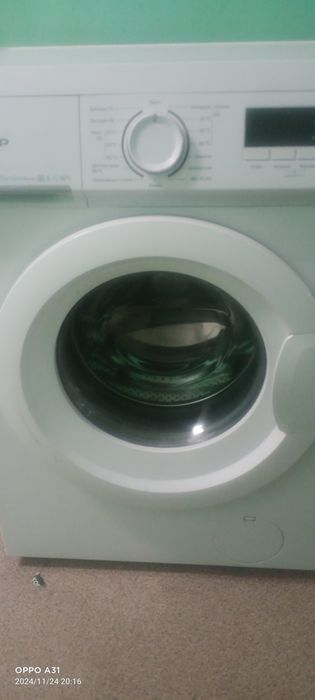 Продаю стиралку машинка в отличном состоянии брали 149000 продам 70.ка