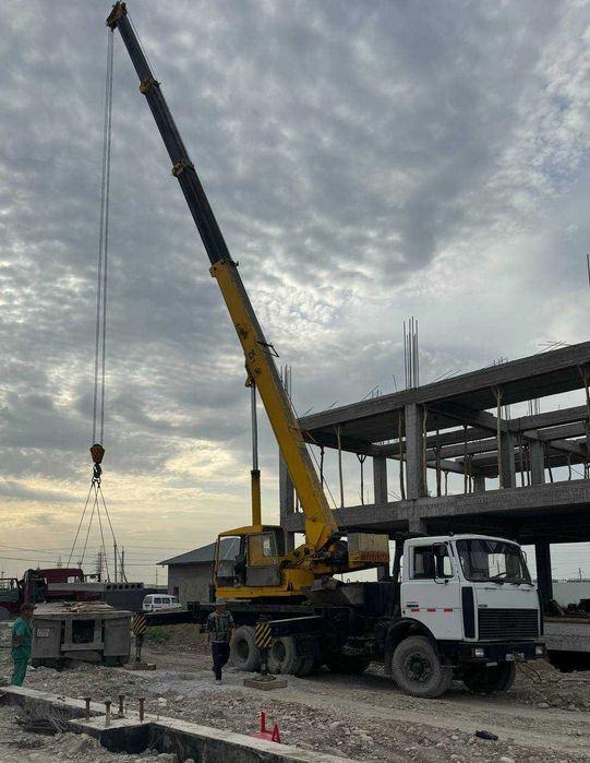 Авто кран СУПЕР МАЗ ЕВРО 2