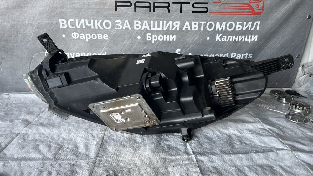 Десен фар Ford Fiesta