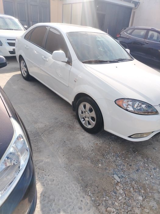 Gentra tayyori mowin 450$dollor bn avtokredit boladi