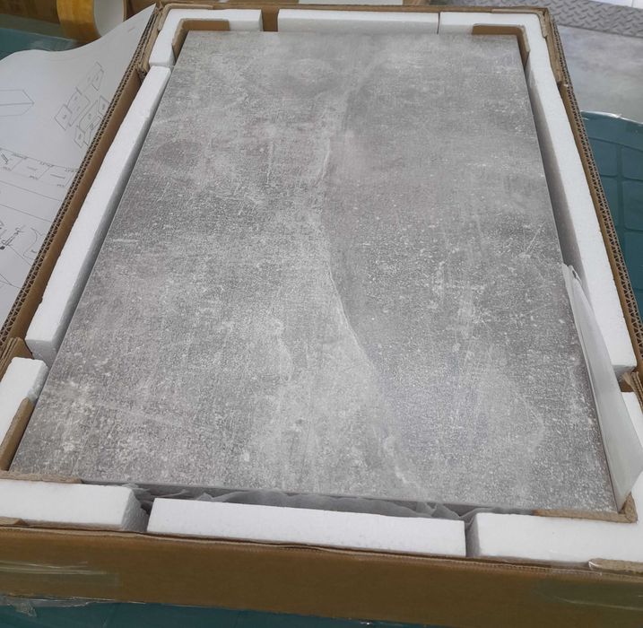 Нощно висящо шкафче -индустриално -50 см ширина в цвят бял ,светъл дъб