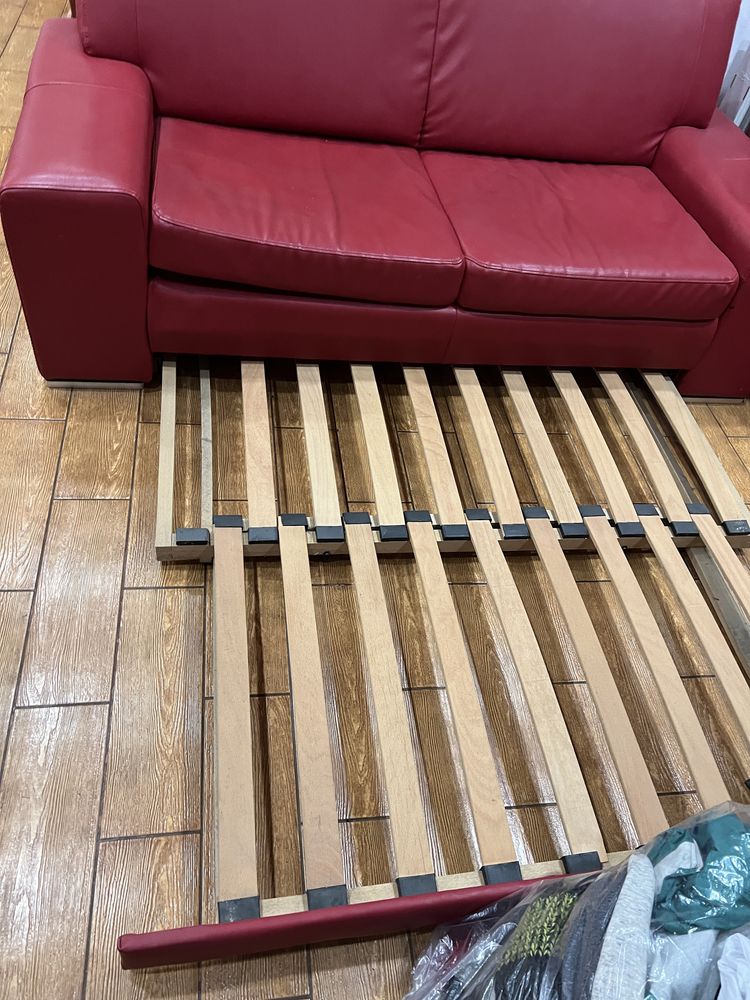 Canapea extensibila piele de 2 persoane