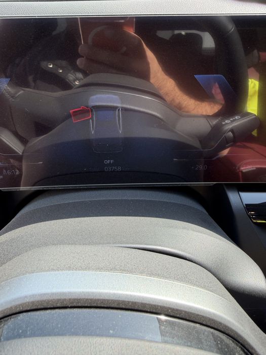 BMW i5 35L 2024 yil