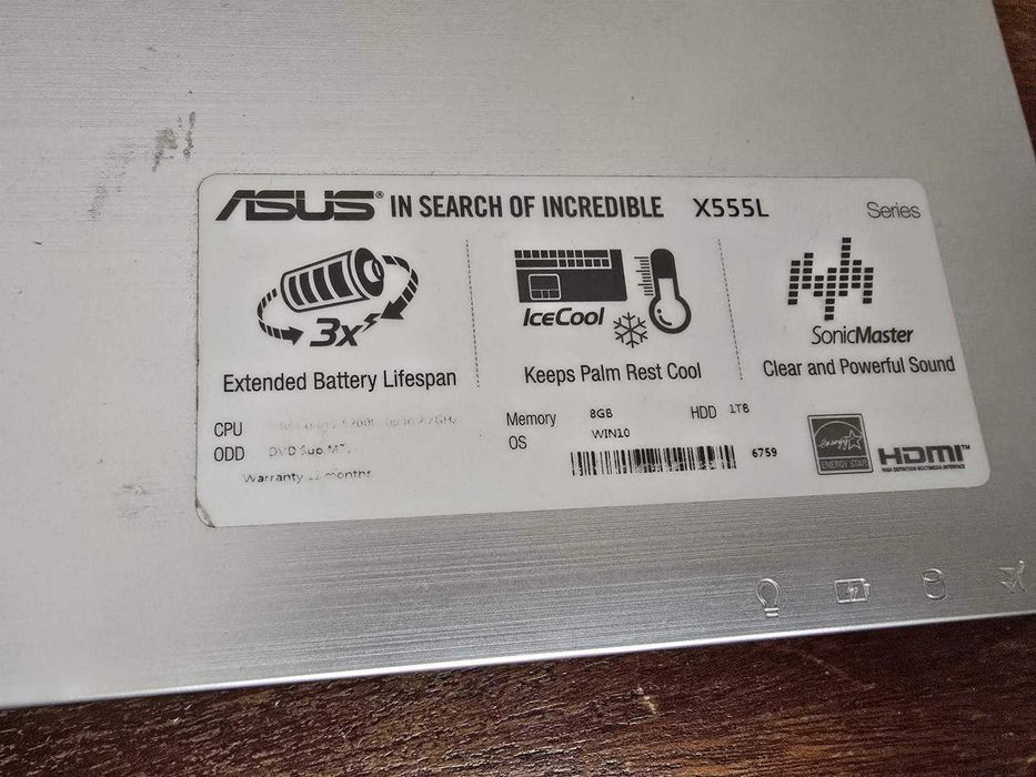Лаптоп Asus X555L