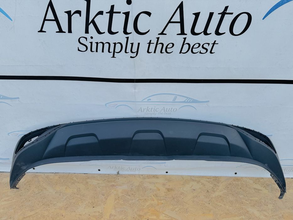 Spoiler inferior bara spate Audi Q8 S Line cod 4M8807521