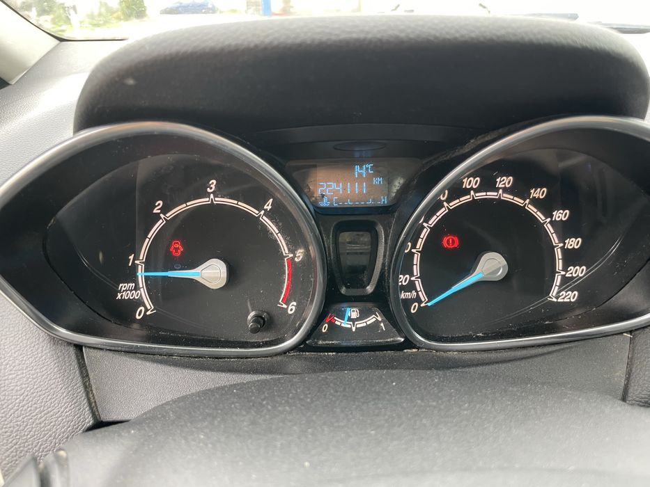 Vand Ford B-max 1.6 diesel 2014 in stare buna de functionare