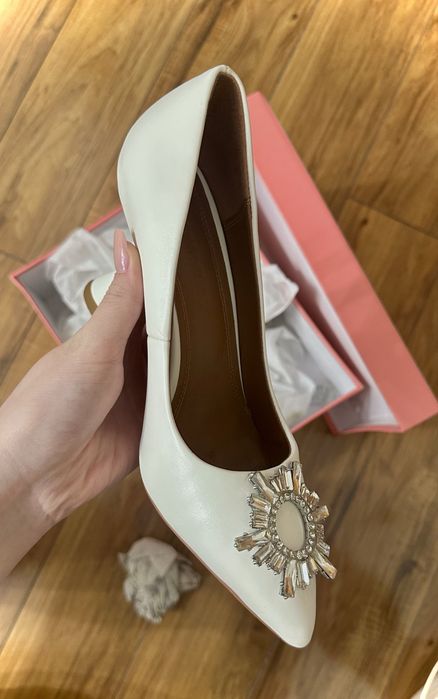 Новые женские туфли