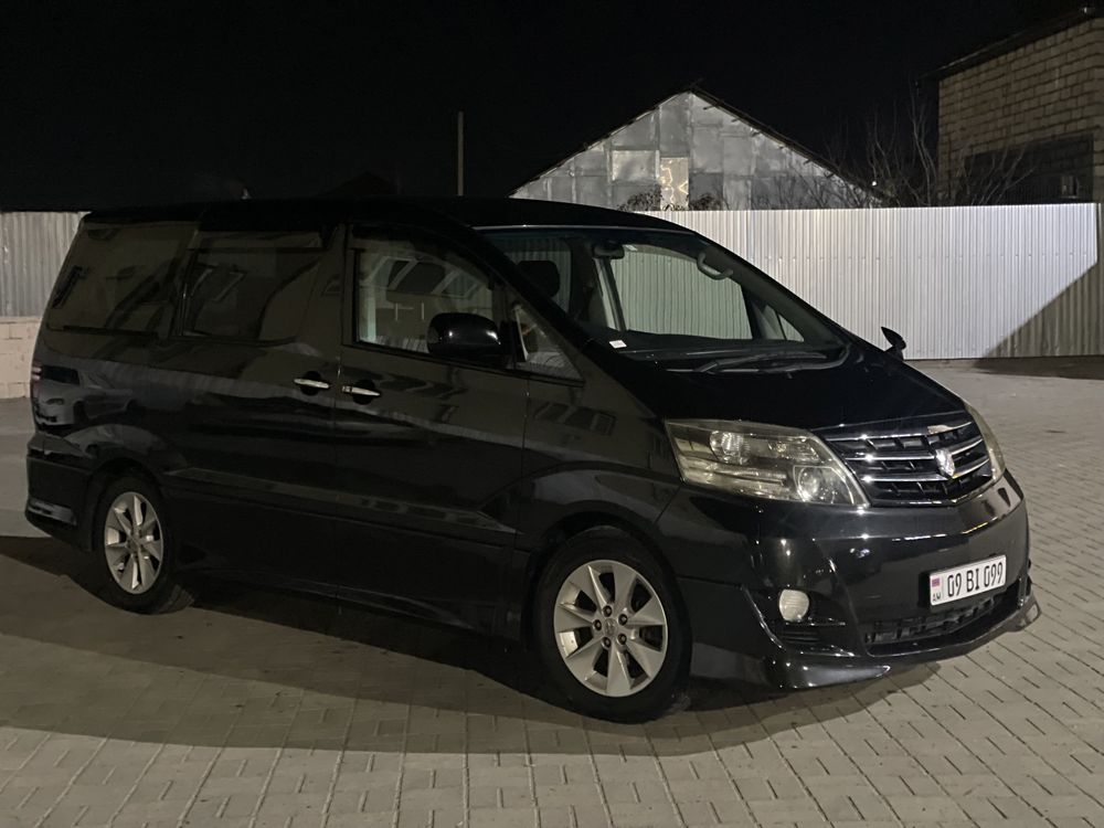 Toyota Alphard 2008