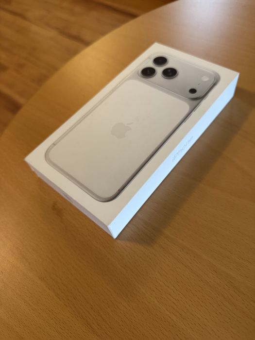 Vand/Schimb iPhone 17 pro Max, Silver, 256GB