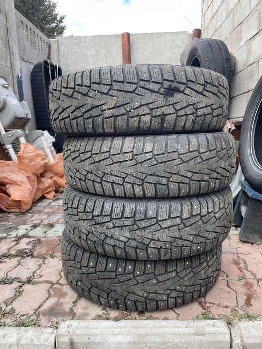 Продам шины зимние шипованные резина зима шипы