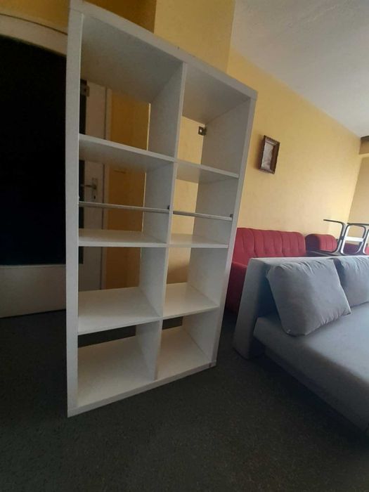 Секция от тип етажерка IKEA