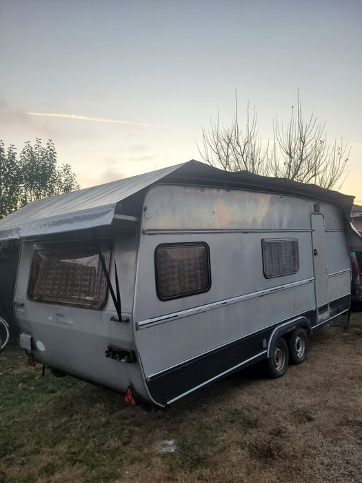 Vând Rulota Tabbert