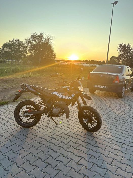 Vând cu părere de rău motorul meu drag, Mallaguti XSM 50, fabricat în