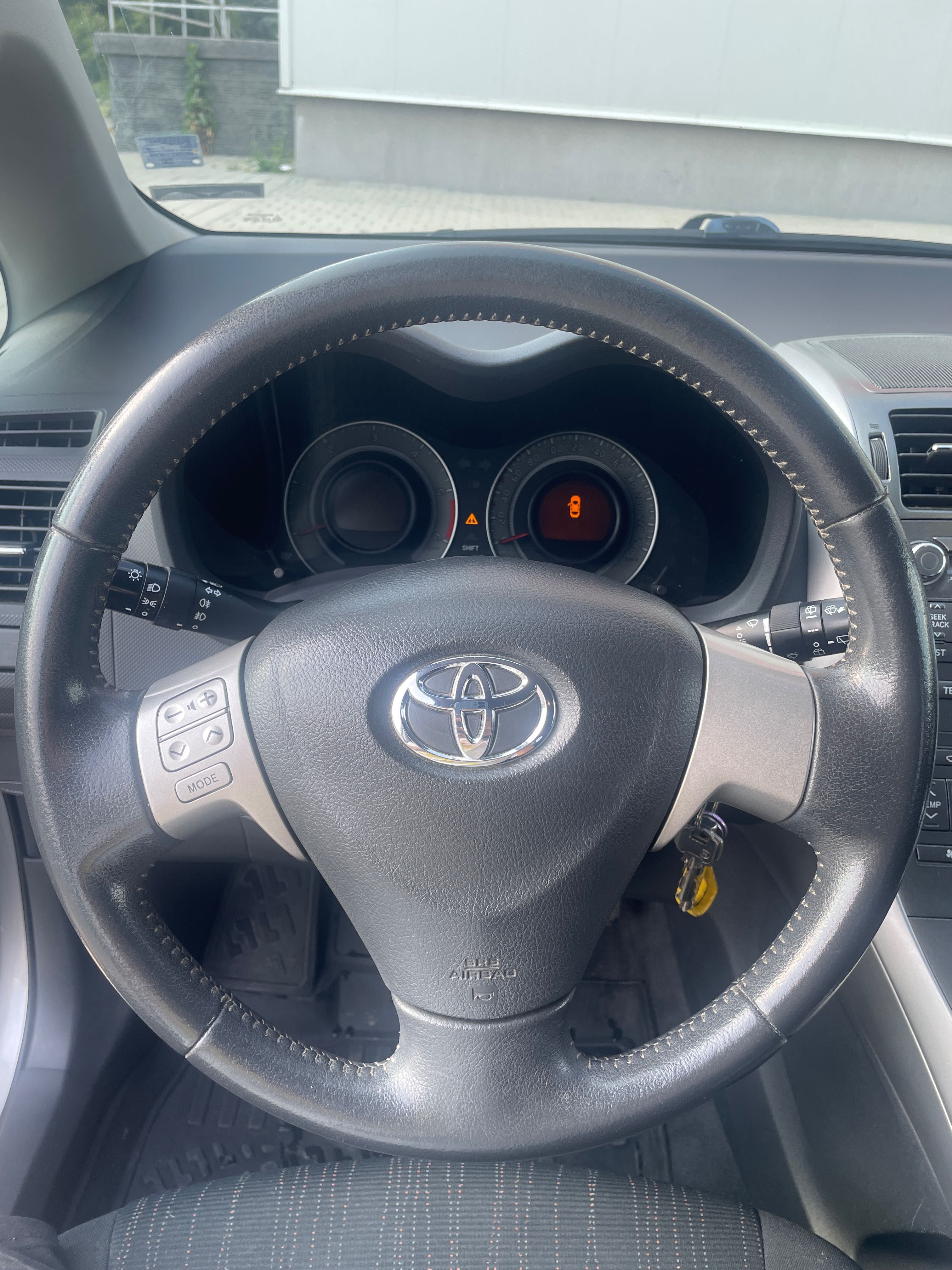 Toyota Auris Дизел 1,4