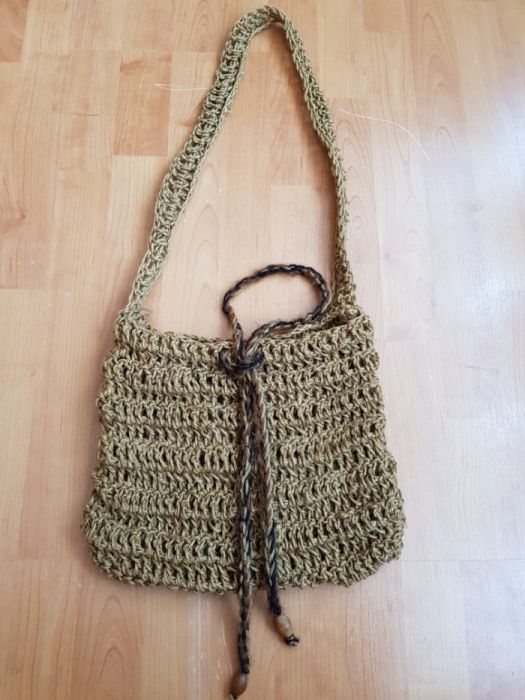 Gentuta de umar din sfoara