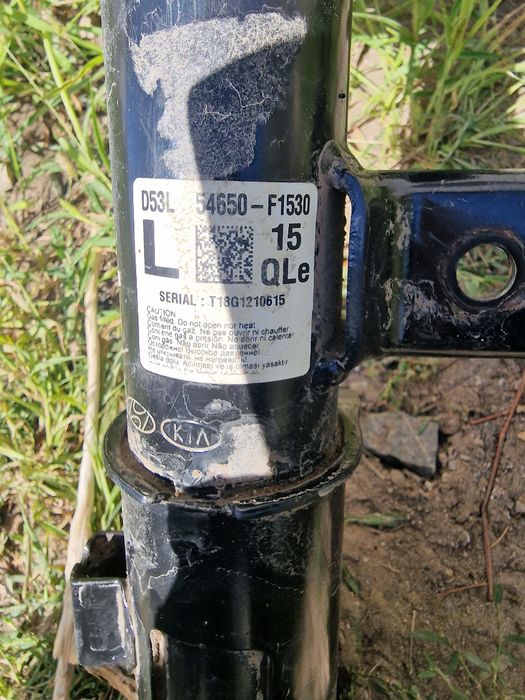 Продам стойку амортизатор левая на кия спортейдж 2018г