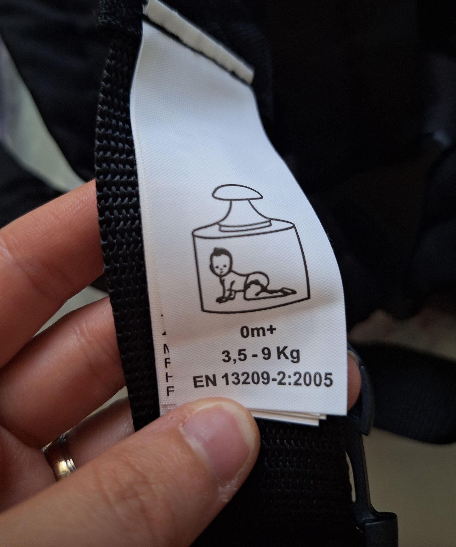 Чисто ново Кенгуру Chicco