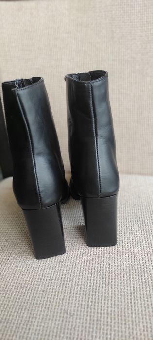 ASOS дамски боти от естествена кожа