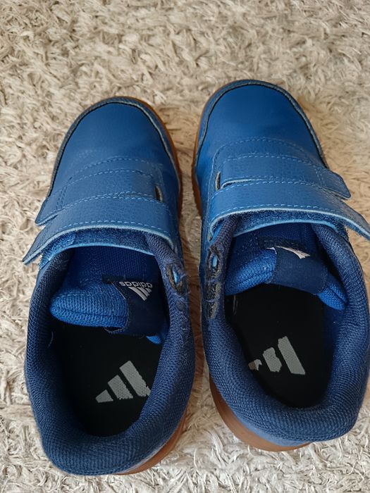 Маратонки Adidas, 31 номер