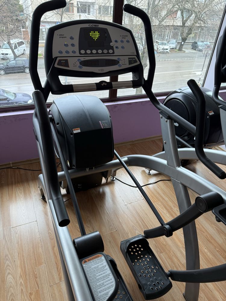 Крос Тренажор Cybex 600A Arc Trainer