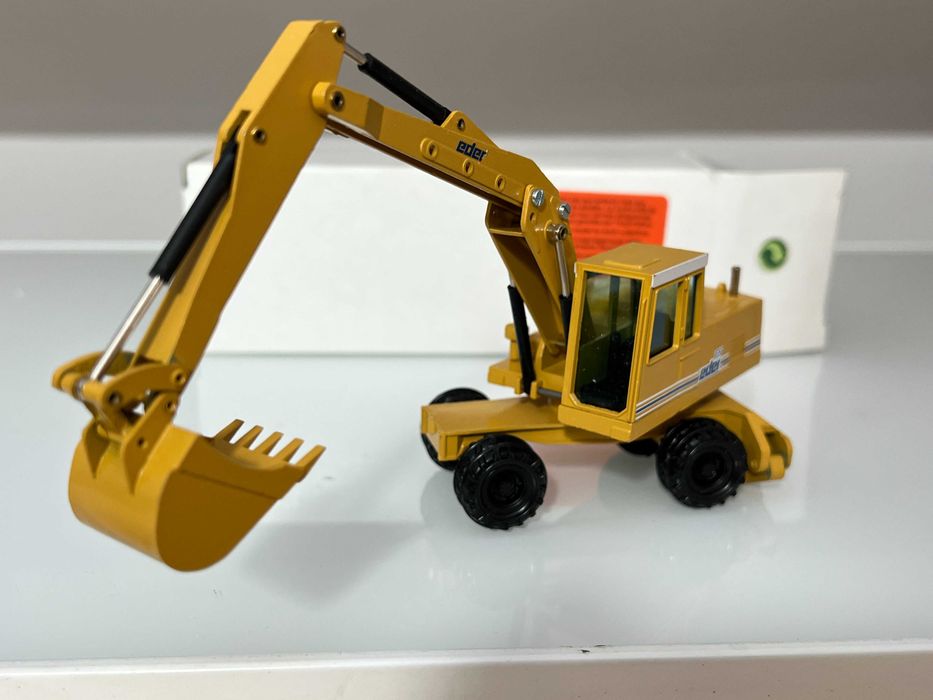Macheta Metal 1/50 NZG Germany 239 M Eder 835 Excavator Hydraulic