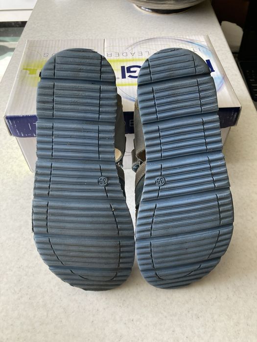 Детски кецове и сандали 35 номер