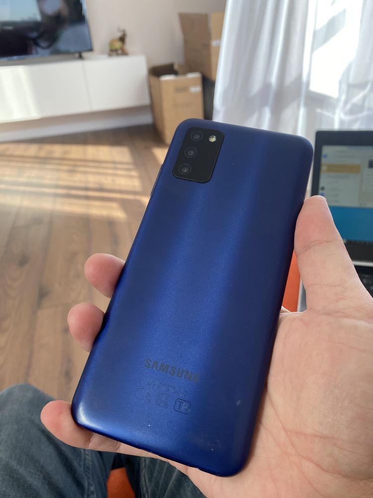 Продам samsung A02