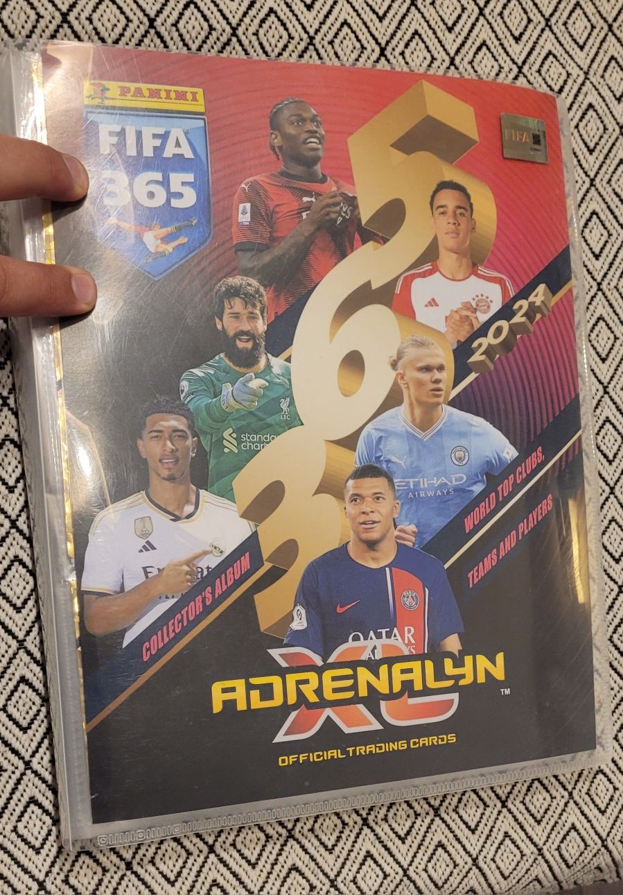 Fifa 365 Adrenalyn XL 2024 попълнен албум с карти