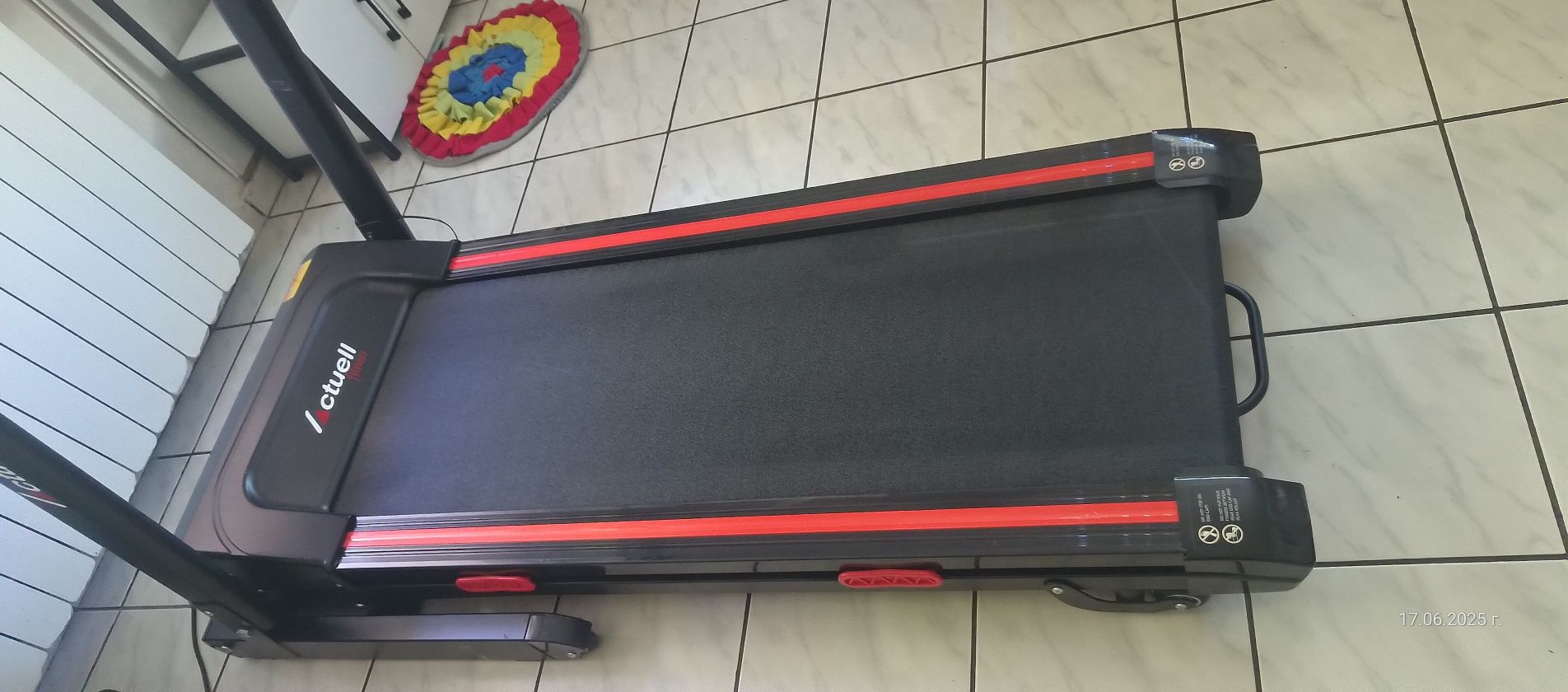 Продавам Бягаща Пътека Actuell Fitness 12km 1,5 hp с проблем