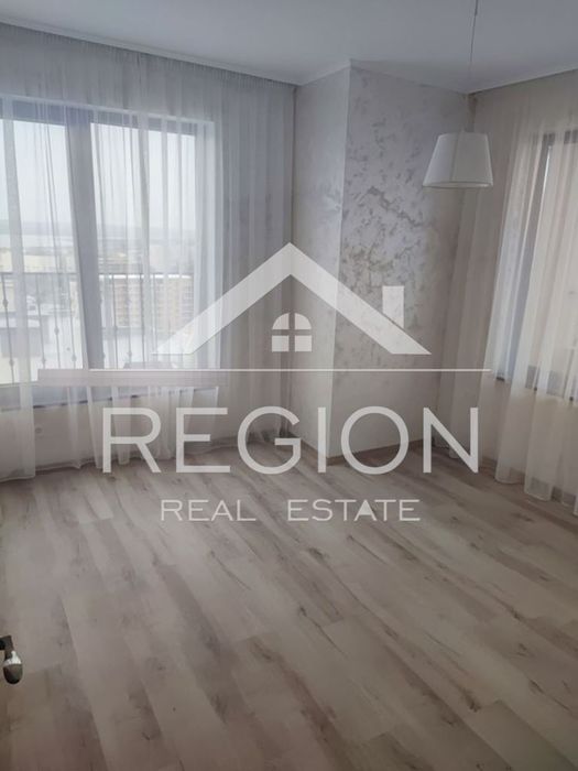 Дава се под наем Тристаен апартамент в Варна, Победа - 100 кв.м за 650 € - Снимка #1