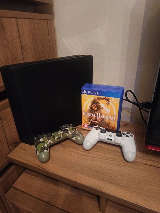 Продам плейстейшн 4 слим ps4 slim