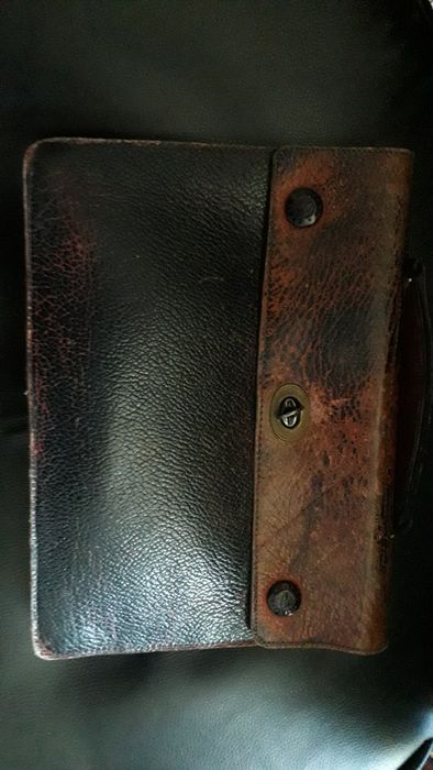 Gentută  tip servieta din piele vintage
