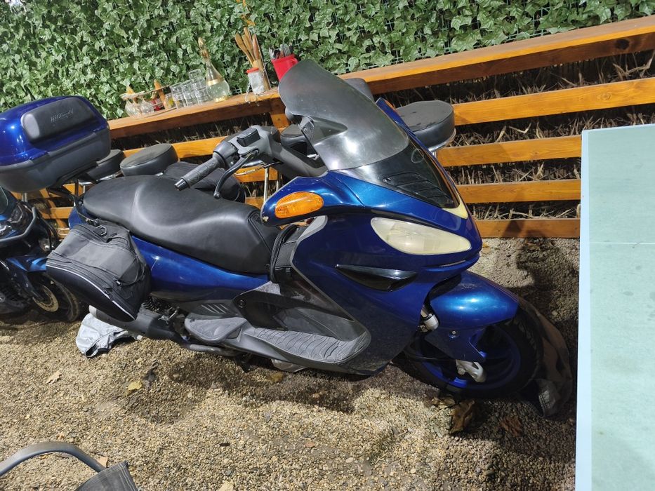 Scuter Malaguti Medison 125 cm