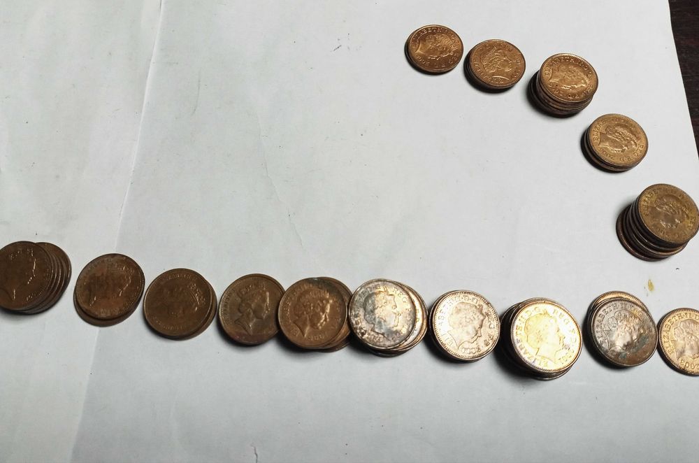 Монети от 1 и 2 пенса
