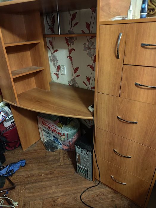 Компьютерный стол