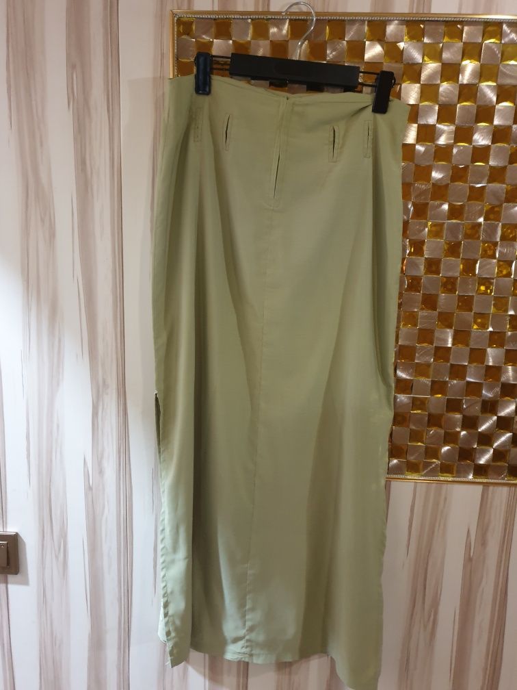 Стильная длинная юбка