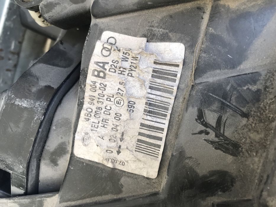 Десен фар за Ауди А6,Audi A6,1997-2004г