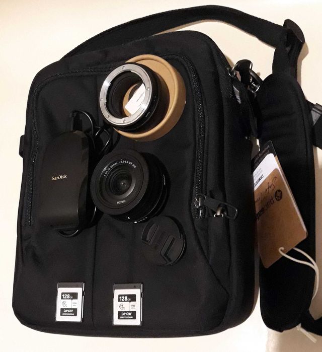 Nikon Z6 body, 14k cadre, ca nou, pachet pret avantajos