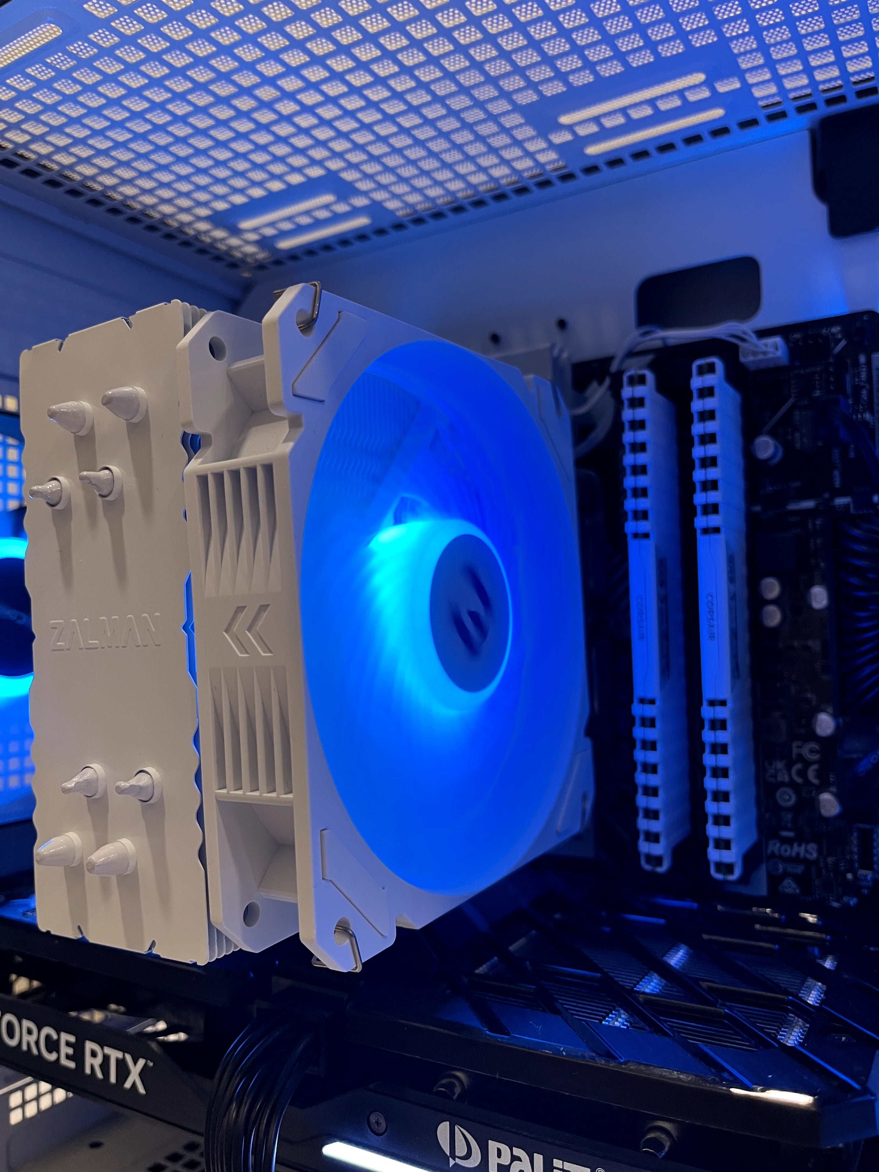 Геймърски компютър Intel Core i5 12400F, RTX 4060 8GB, 16GB ram