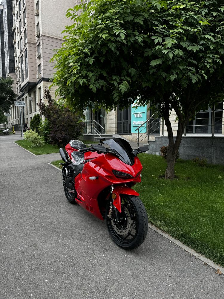 Электромотоцикл Ducati Panigale