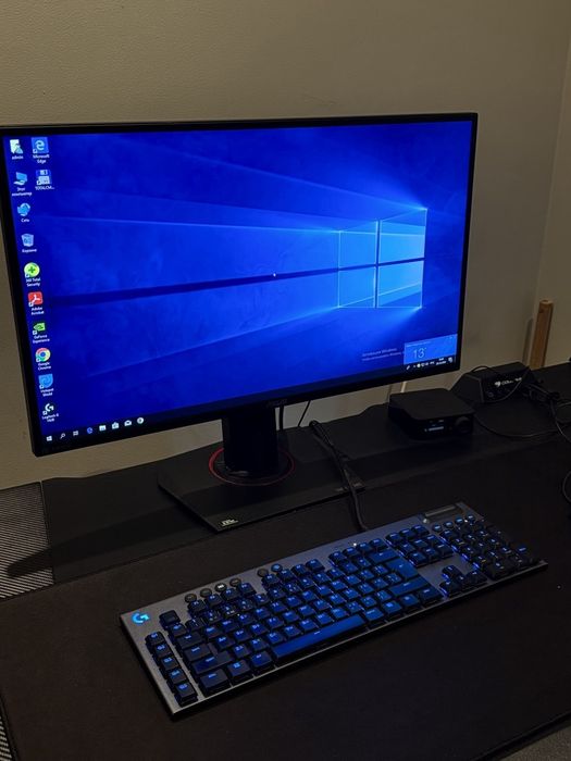 Pc Full komplekt sotiladi (kreslo bilan)