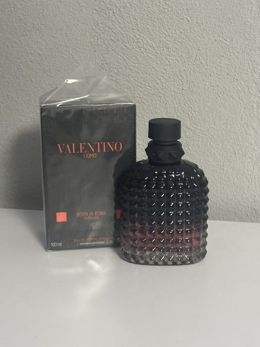 Valentino born in roma intense