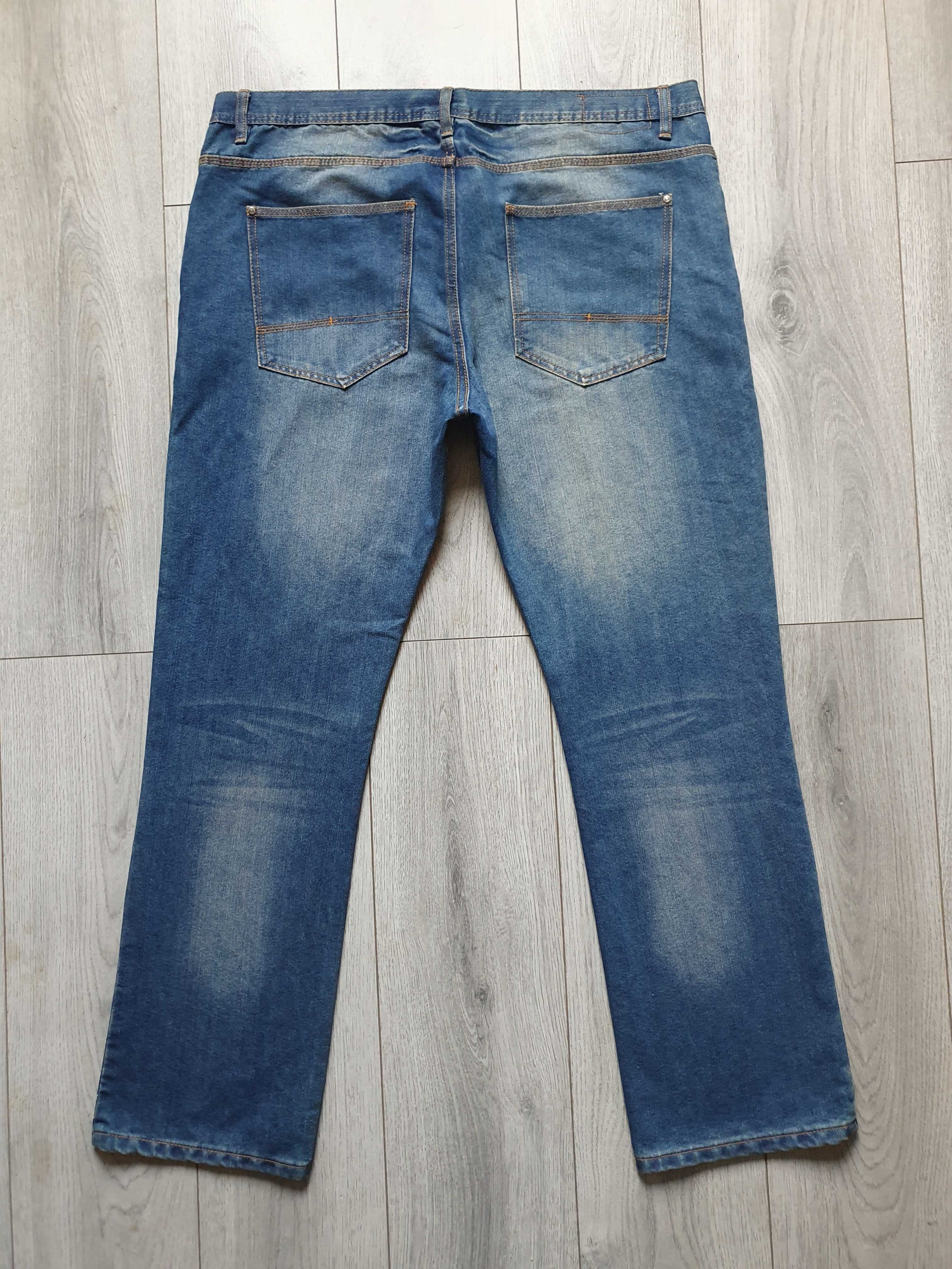 MARIME MARE - Blugi IN EXTENSO barbati - Marime 42 (Talie 106 cm)