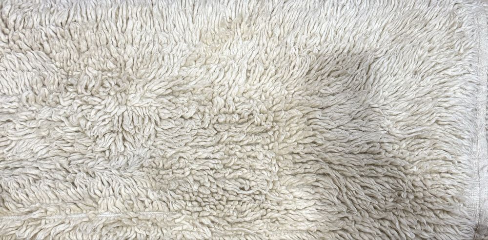 Пухкаво вълнено одеяло