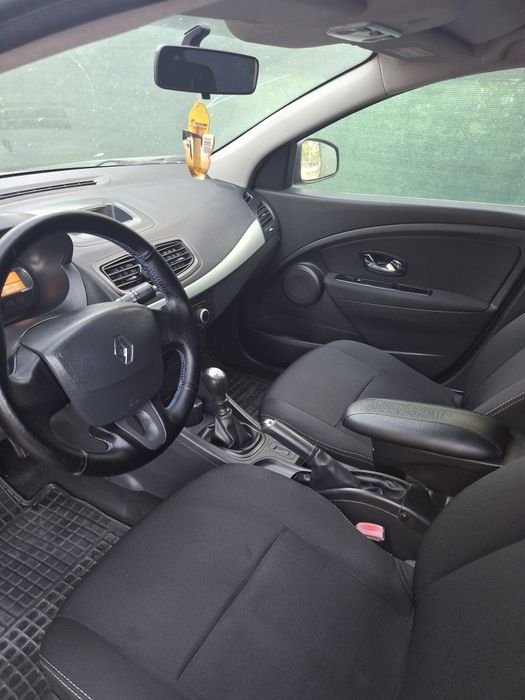 Proprietar vand Renault Fluence 1.5 dci