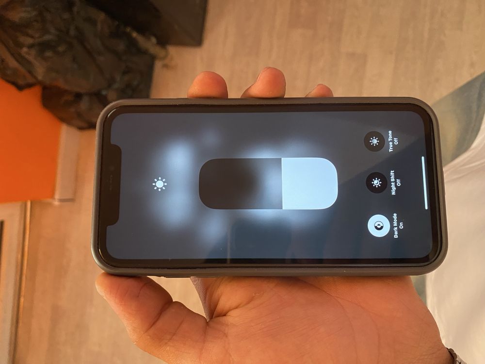 iPhone 11  ideal